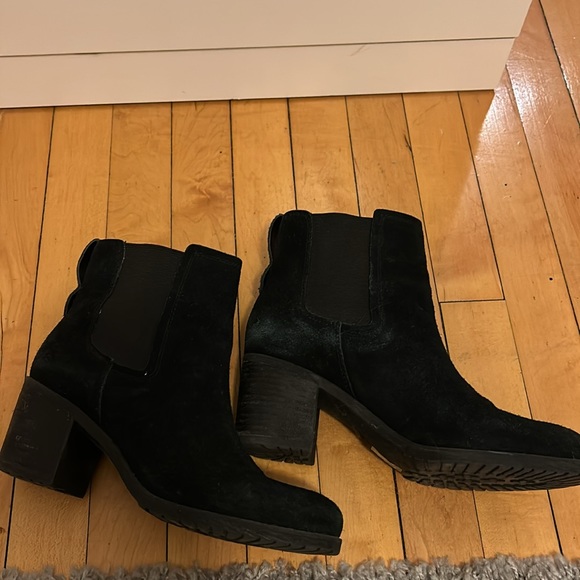 Sam Edelman Chelsea Booties - Size 9 - Picture 7 of 8